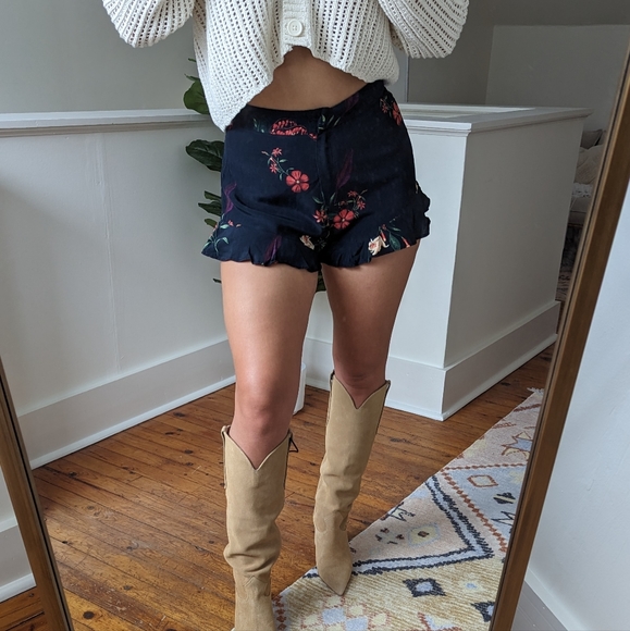 Printed mini short - Picture 1 of 2